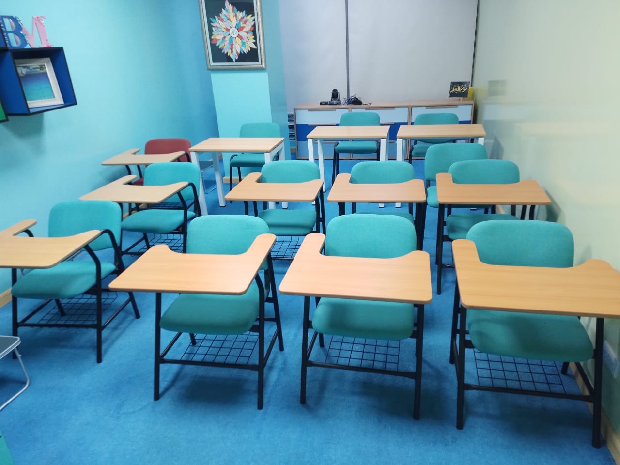 Office Chairs Office Furniture Dubai Modern Office Desks and Chairs