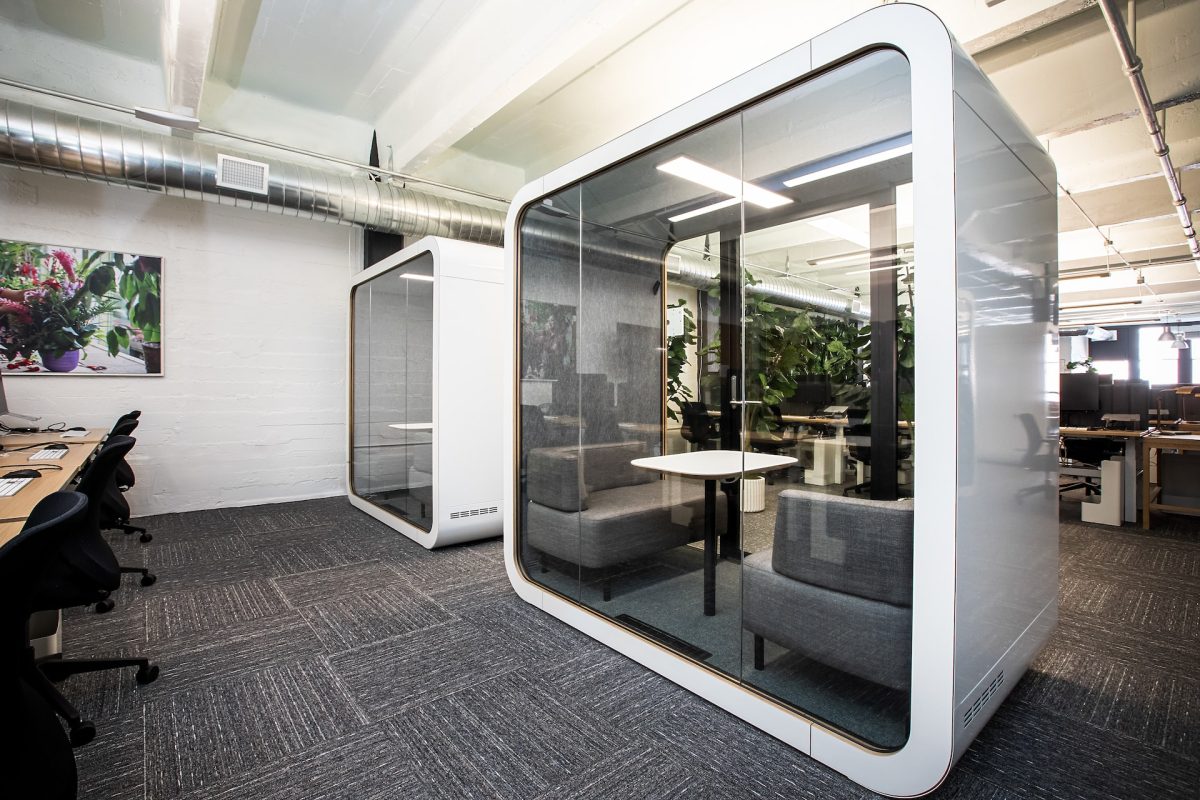 meeting pods dubai