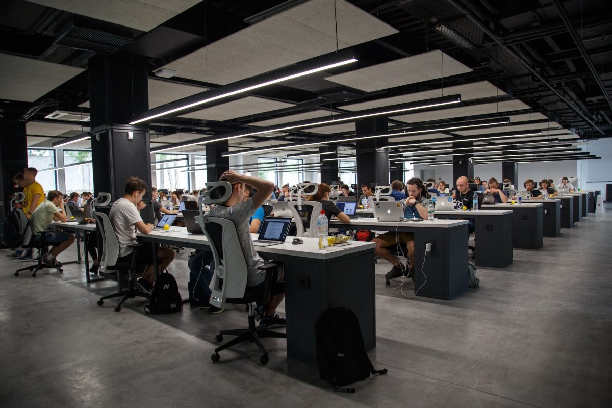 How OfficeMaster does revolutionized the office furniture purchasing concept